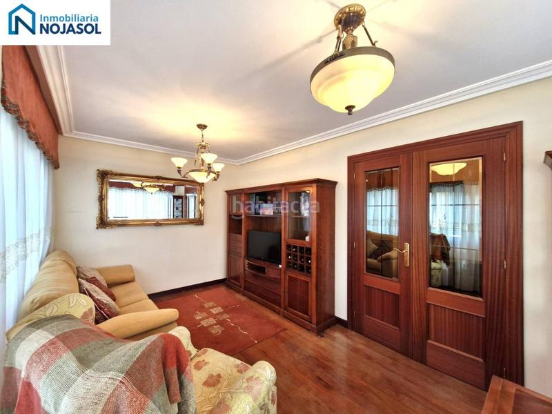 Foto f4c8ffba-911f-49e4-8d18-6a6b75ddef82. Maison jumelée avec chauffage parking dans Solórzano