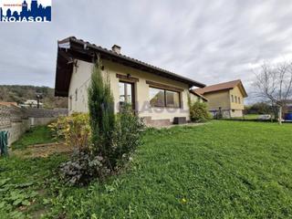 Chalet  Meruelo. Ref 000571  bonito chalet individual en zona tranquila y residen