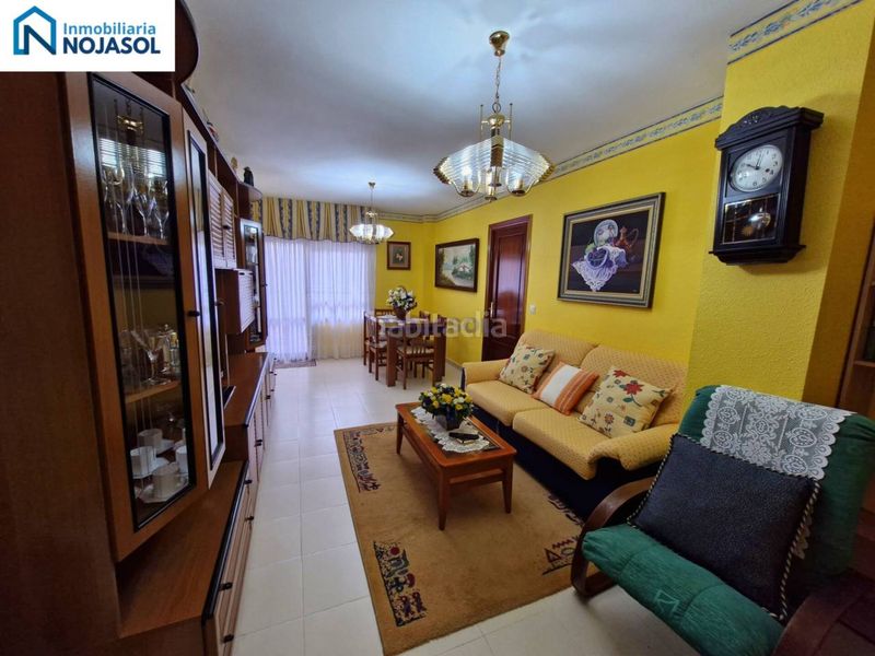 Foto 6628fccf-48e9-4656-a1d1-0c68e19b284c. Apartment with parking in Ris Noja