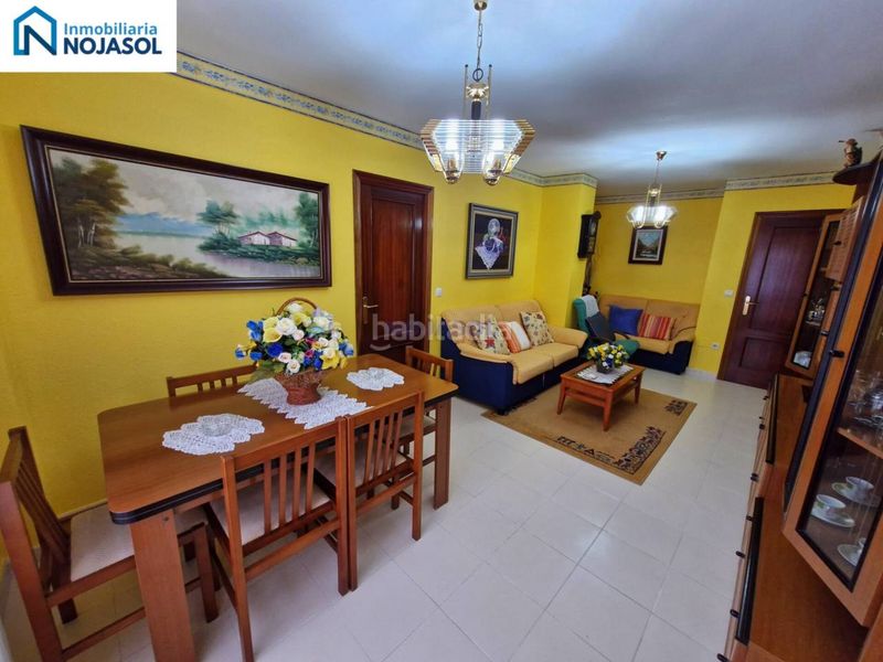 Foto c8b106c7-38d8-40d1-9d1a-b4bb72d95011. Apartment with parking in Ris Noja