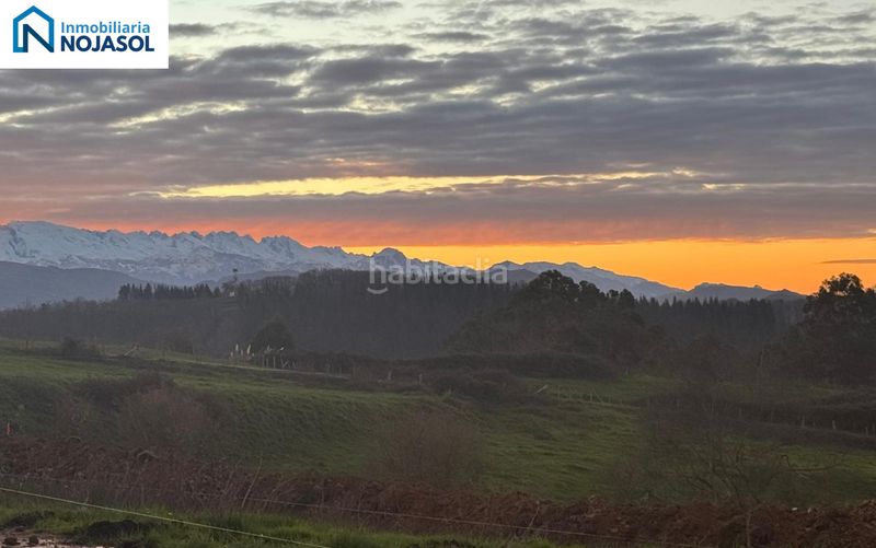 Foto b94be32c-29eb-4ca4-976a-d1f03892234d. Casa aparellada 119m<sup>2</sup> amb calefacció aparcament piscina a Comillas