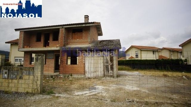 Foto 8d368717-2fdc-42a8-9c33-3b7ff76ec330. Chalet 127m<sup>2</sup> en Solórzano
