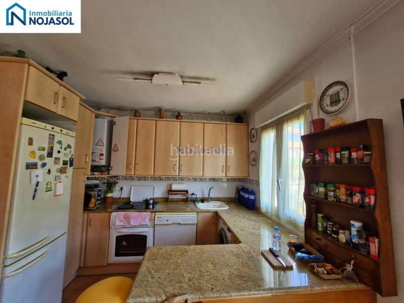 Foto d913fd79-c6f6-45f2-9c9c-197678b8c9f7. Casa adossada amb calefacció aparcament a Escalante