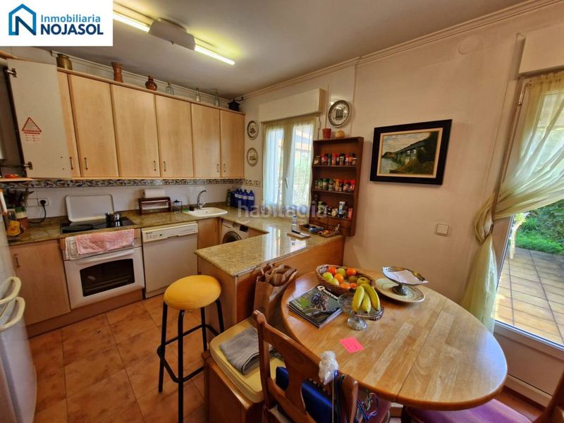 Foto ed04a5be-344a-4a23-8e5a-58f297b47dc2. Casa adossada amb calefacció aparcament a Escalante