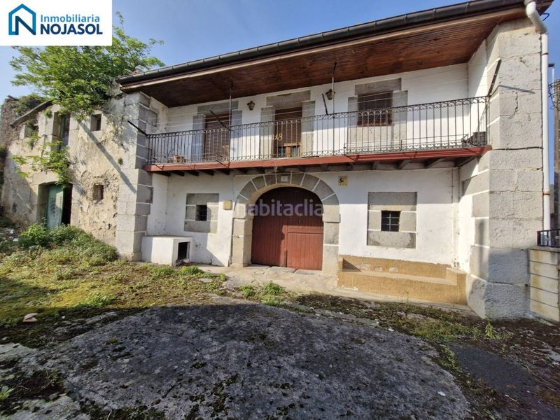 Foto a6a090bb-b6db-4ab0-850a-2b75f2f94933. Casa amb calefacció aparcament a Argoños