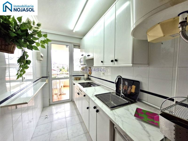 Foto d5722aa8-d3ec-4de8-821d-b005e53650a8. Apartament amb aparcament a Ris Noja