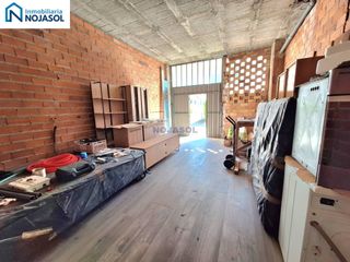 Local Comercial a Paseo Helgueras