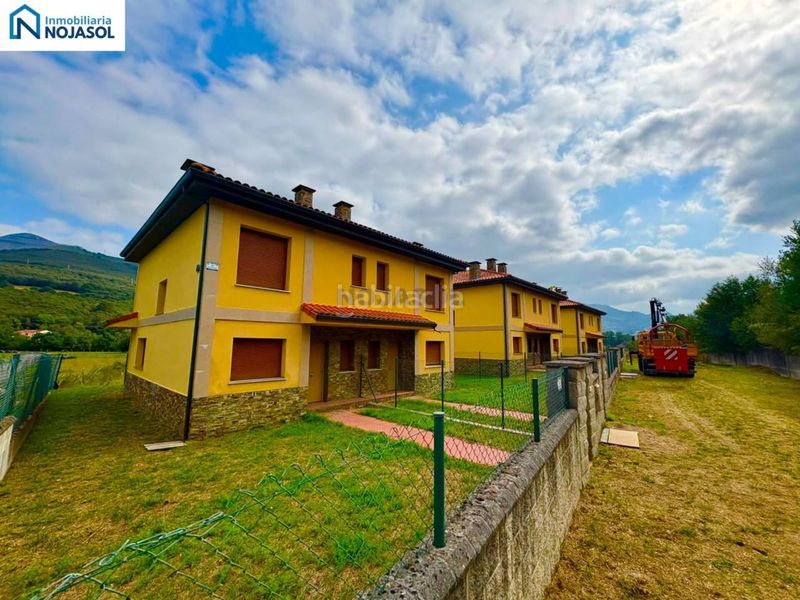 Foto ffef37cb-fdba-4eb0-b03f-be3e9563dd93. Casa aparellada amb calefacció a Ruesga