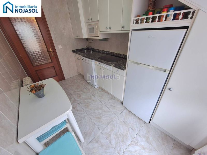Foto bfe7d6a4-0e60-4294-82f2-6f0493377d0b. Apartament amb calefacció aparcament a Palacio Noja