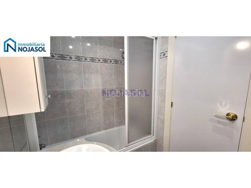 Foto 43e112e2-9396-4595-b833-bcb19ecda0ef. Apartament amb calefacció aparcament piscina a Pedroso Noja