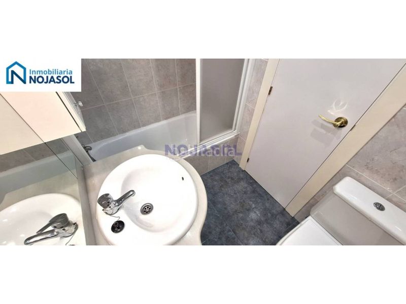 Foto fcbf9db5-cd98-444c-a108-a26b618fe9d4. Apartament amb calefacció aparcament piscina a Pedroso Noja