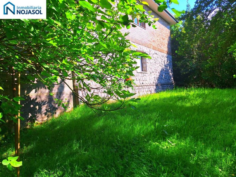 Foto fd050ebe-8936-4ad4-b90c-a632616cd72e. Casa amb calefacció a Palacio Noja