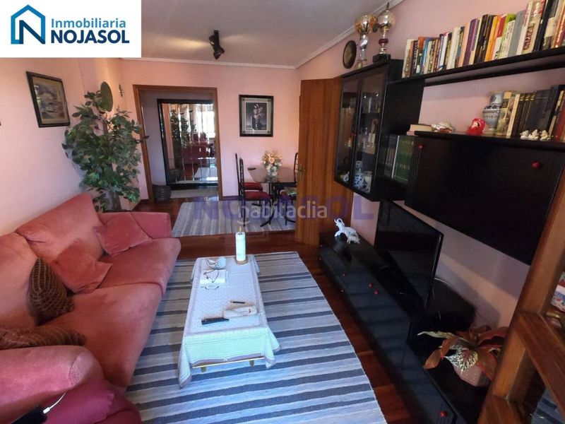 Foto 112700f9-efe8-4c0f-82e8-cbf10afcf110. Apartament amb aparcament a Tregadín Noja