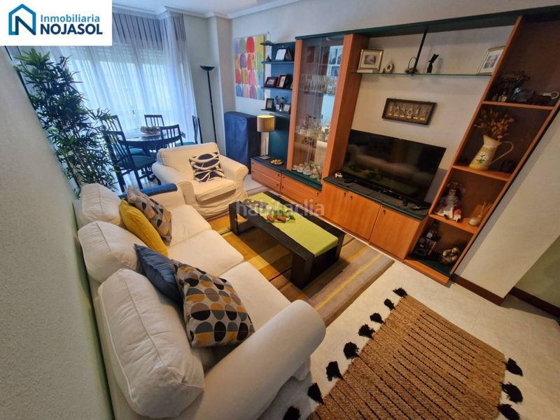 Foto 81949021-6cf8-4bf8-9866-05859869385a. Apartament amb calefacció a Palacio Noja