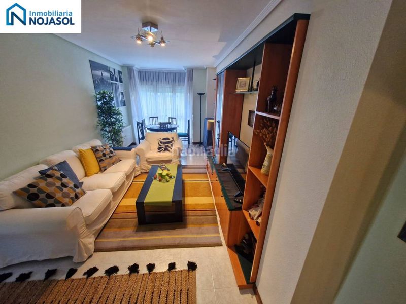 Foto c2ecdd40-01fa-4f0a-8c22-9d7cc437a3ed. Apartament amb calefacció a Palacio Noja