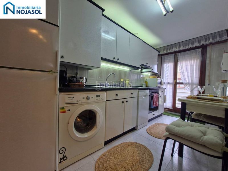 Foto f02d5abb-b416-4410-b74d-c17f5034d968. Apartament amb calefacció a Palacio Noja