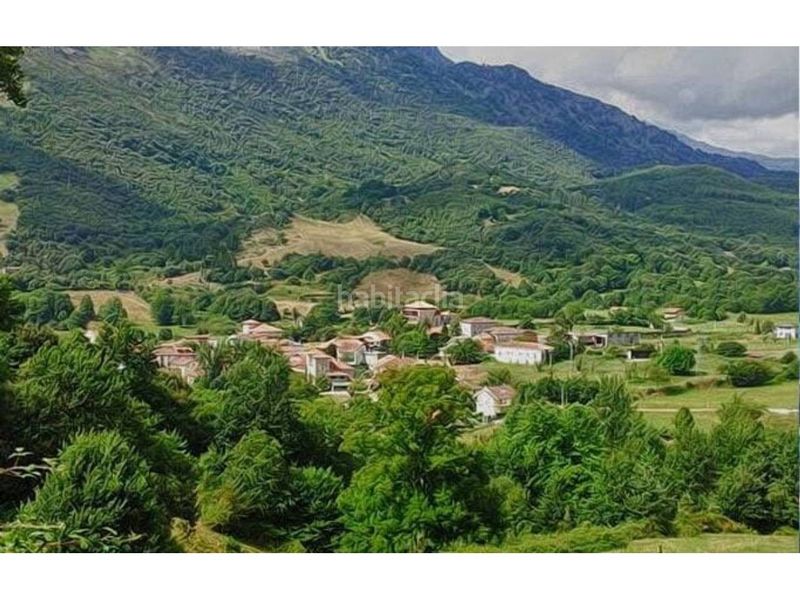 Foto 209a8fe5-c70e-4cbe-9156-371b6facce41. Edifici a Ruesga
