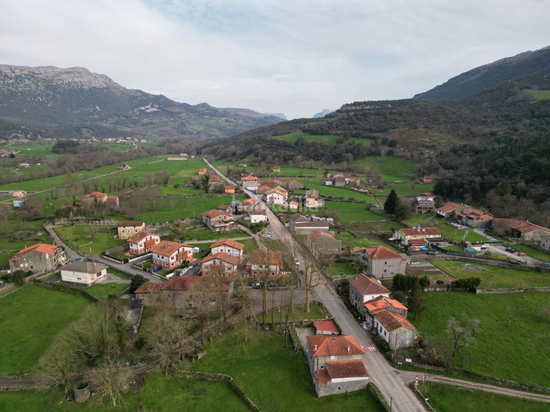 Foto b6ea984d-6a4f-44ff-aeae-b24d2ad4a63b. Towny house 103m<sup>2</sup> in barrio riba 37 in Ruesga