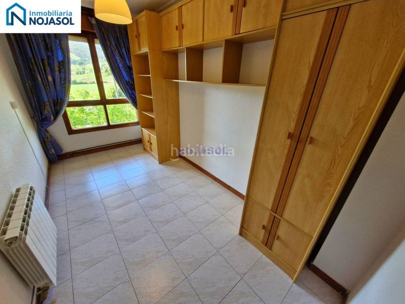 Foto 376e0fff-fe0d-4573-9a13-27bc6c857201. Apartament amb calefacció aparcament a Arnuero