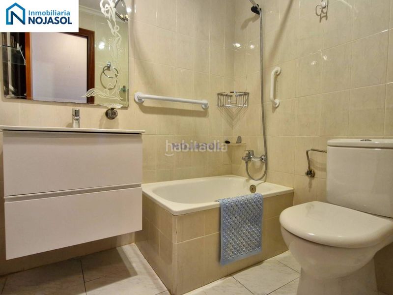 Foto 664186f2-4248-47a2-bb0e-bc8d146e068b. Apartament amb calefacció aparcament a Arnuero