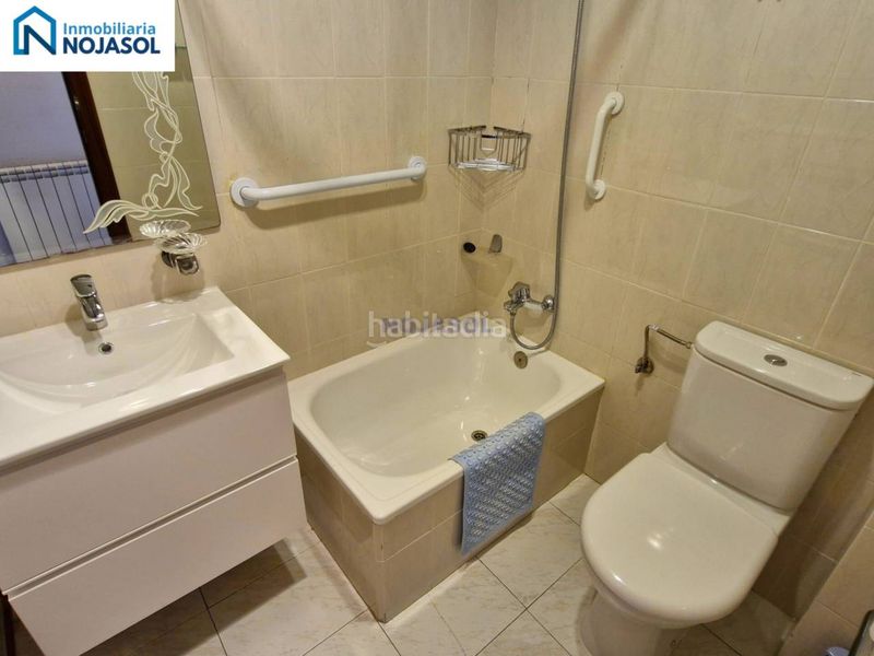 Foto 955637eb-8bed-4ad3-9221-bcbe59d27aab. Apartament amb calefacció aparcament a Arnuero