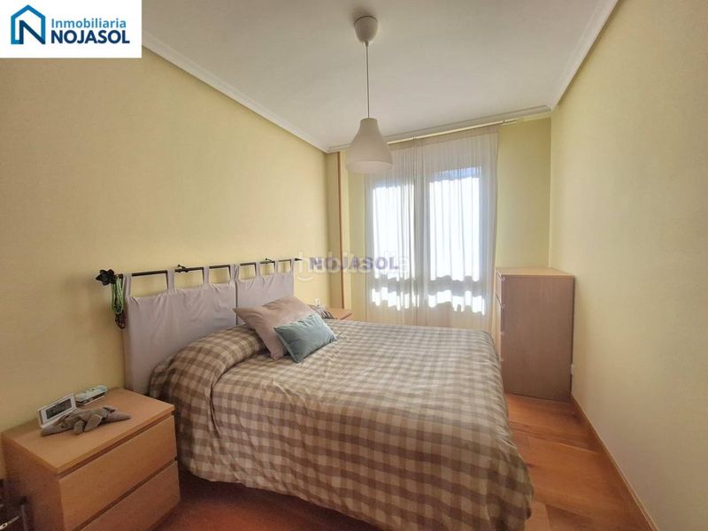 Foto 5821d4ef-6d6f-4b85-b26f-bc2e0d369d33. Apartament amb calefacció aparcament a Santoña