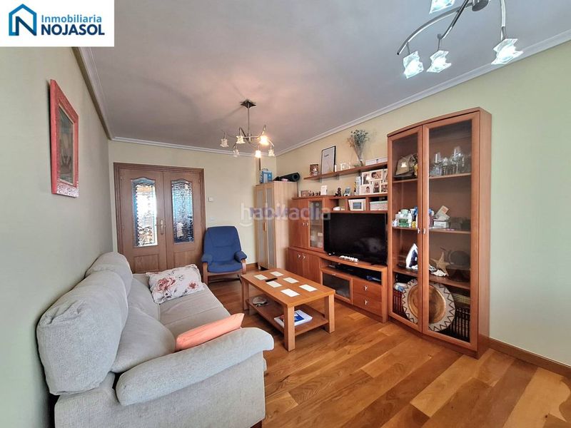 Foto cd62dc40-8abd-4bb9-9f03-938493c7fad3. Apartament amb calefacció aparcament a Santoña