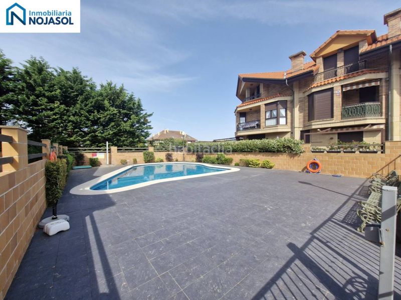 Foto 231db191-c498-44ca-b519-0bd197e99ea1. Apartament amb calefacció aparcament piscina a Ris Noja