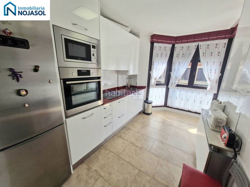 Foto 5b882f96-281b-4657-8fc7-f6c82ae9454d. Apartament amb calefacció aparcament piscina a Ris Noja