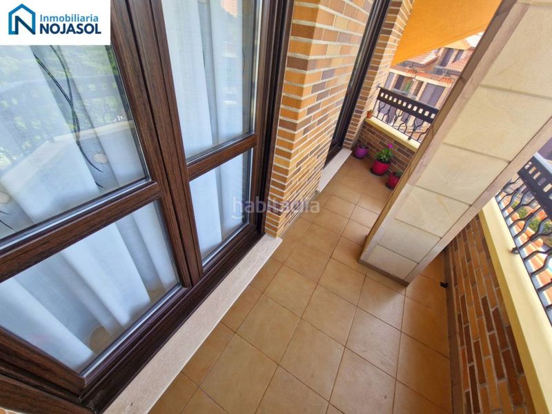 Foto be52d65a-45ee-48c0-b74c-47eddc196345. Apartament amb calefacció aparcament piscina a Ris Noja