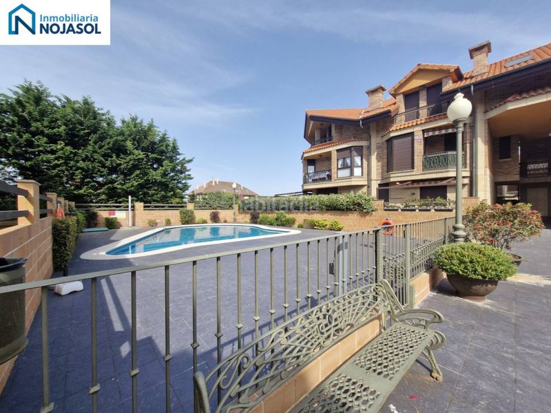 Foto fb294e91-89f3-40ff-9948-0241c781af6f. Apartament amb calefacció aparcament piscina a Ris Noja