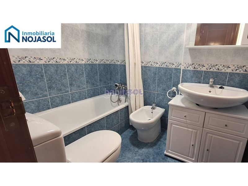 Foto cec95766-0a2d-4b4c-98b9-f6ff3ecb2fce. Apartament amb calefacció aparcament piscina a Tregadín Noja