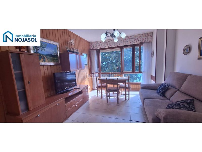 Foto 2c990777-4537-42f1-85d1-f30ab3549402. Apartament amb aparcament a Tregadín Noja