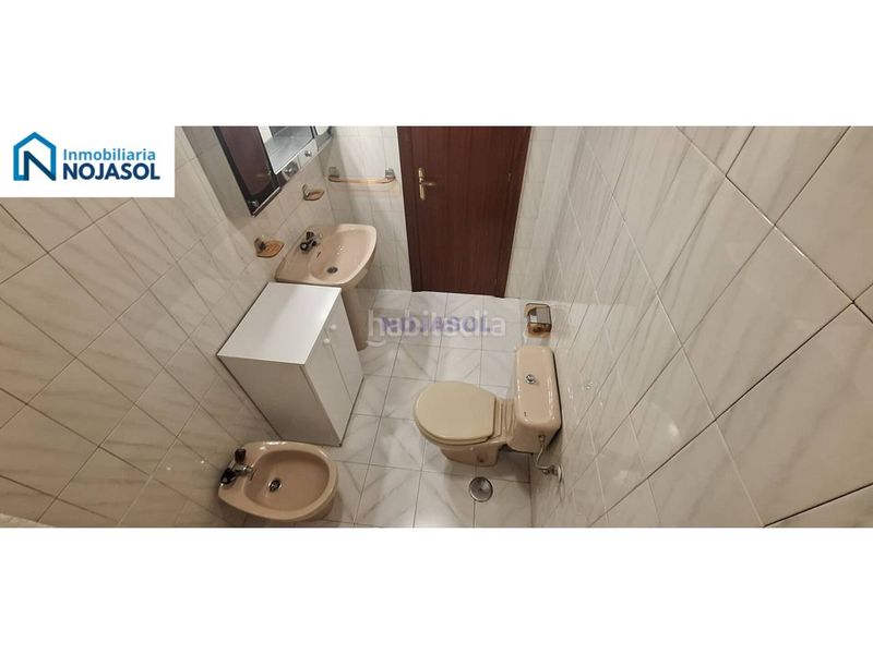 Foto 5ac02f55-d85c-4e85-afb8-789a2326a7bb. Apartament amb aparcament a Tregadín Noja