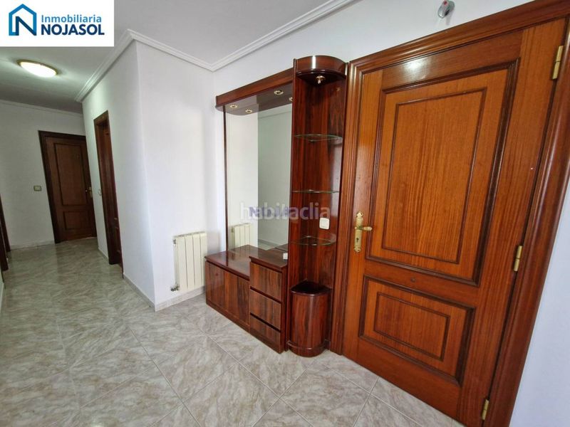 Foto 55cc3739-04cc-468a-8fd0-703fa97cf610. Apartament amb calefacció aparcament a Palacio Noja