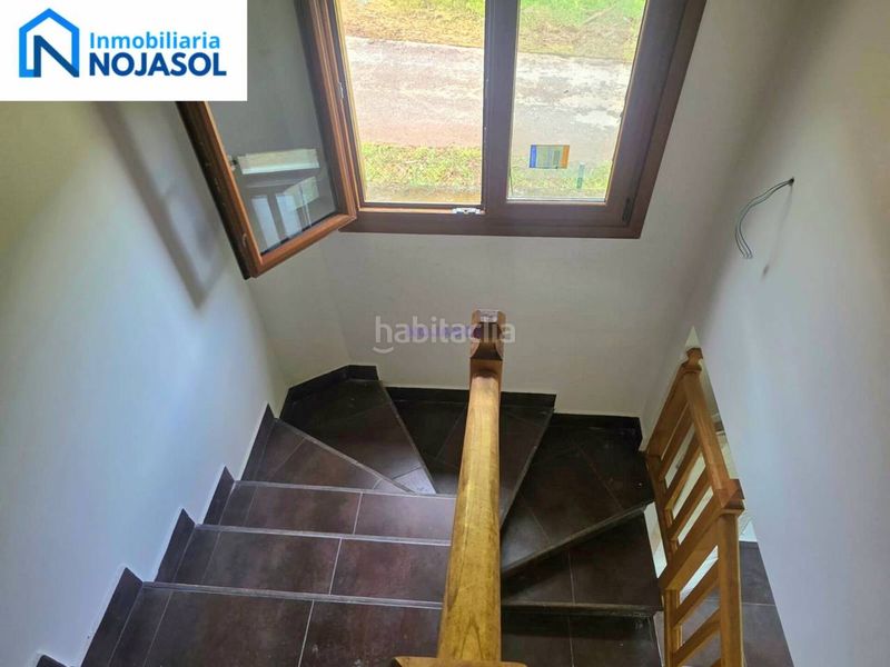 Foto 4e71acbb-d8ae-4716-8680-89c1a6e57e27. Casa aparellada amb calefacció aparcament a Ruesga