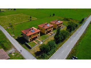 Towny house  Calle ruesga. Ref.000805 promoción de obra nueva de 6 chalets pareados en rues