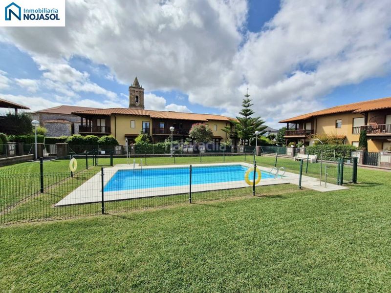 Foto 29845cb8-6495-43d2-98ba-fddf34aa810f. Casa adossada amb calefacció aparcament piscina a Bareyo