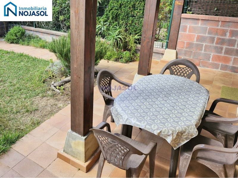 Foto 2fd631ed-853d-41a8-a8c4-c8cd35d7345e. Casa adossada amb calefacció aparcament piscina a Bareyo