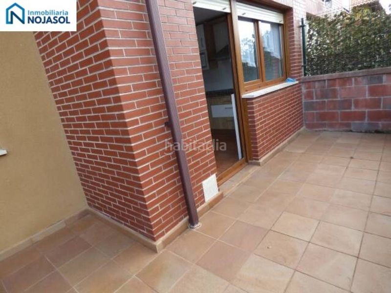 Foto 4e3fd7ad-b4aa-4d37-a869-73d22c6e87d5. Casa adossada amb calefacció aparcament piscina a Bareyo