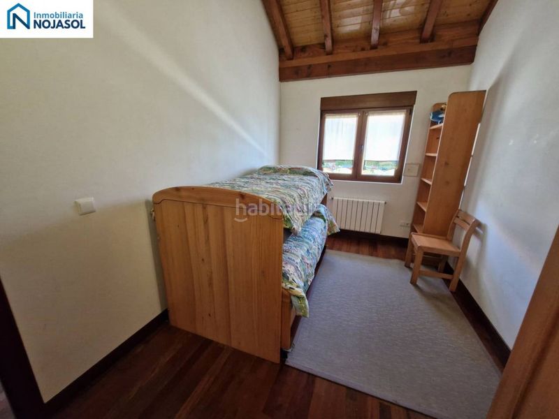 Foto 514080b0-6eeb-4d7b-b9ce-2b9d0e52ca11. Casa adossada amb calefacció aparcament piscina a Bareyo