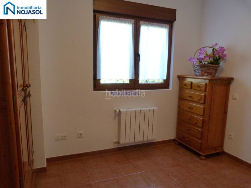 Foto a0143353-5621-43e5-b588-53e279937c15. Casa adossada amb calefacció aparcament piscina a Bareyo