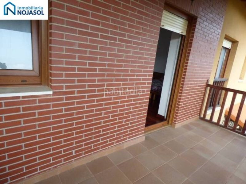 Foto a042fae2-18b0-4808-8e15-1b3863b3c01f. Casa adossada amb calefacció aparcament piscina a Bareyo