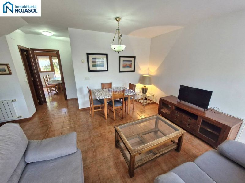 Foto a27a6b6b-2ea8-42b9-b62b-cdf4eb59c486. Casa adossada amb calefacció aparcament piscina a Bareyo