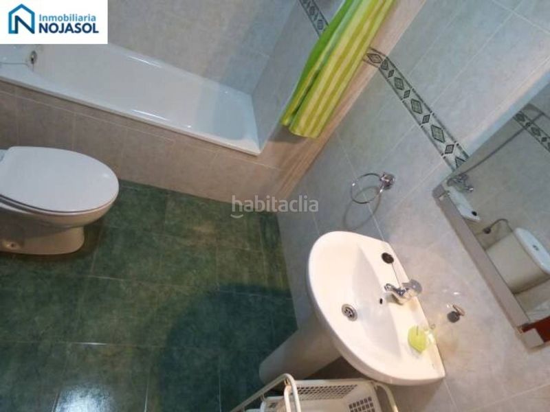 Foto a8fcb435-b113-4fbd-bfc8-6de2432861bd. Casa adossada amb calefacció aparcament piscina a Bareyo