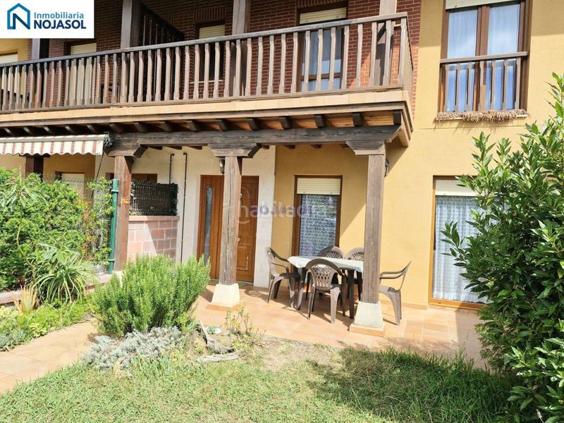 Foto cccf06c0-25ae-4a07-a4b9-4f9b879bc807. Casa adossada amb calefacció aparcament piscina a Bareyo