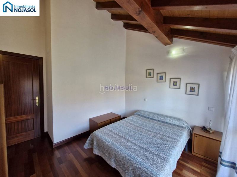Foto cf4c3f85-b35c-46cc-b2e2-9f30851f3c4d. Casa adossada amb calefacció aparcament piscina a Bareyo