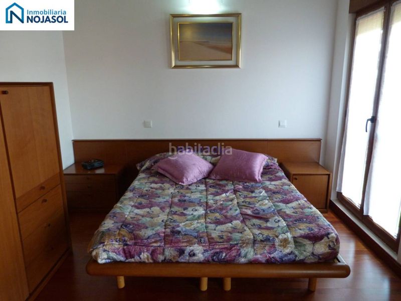Foto f297f071-f8be-41ef-82e7-a9d69abb26b3. Casa adossada amb calefacció aparcament piscina a Bareyo