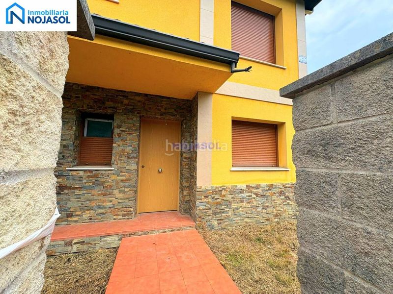 Foto 846077f2-65f4-4f20-a0a0-a0141dc7af46. Casa aparellada amb calefacció aparcament a Ruesga
