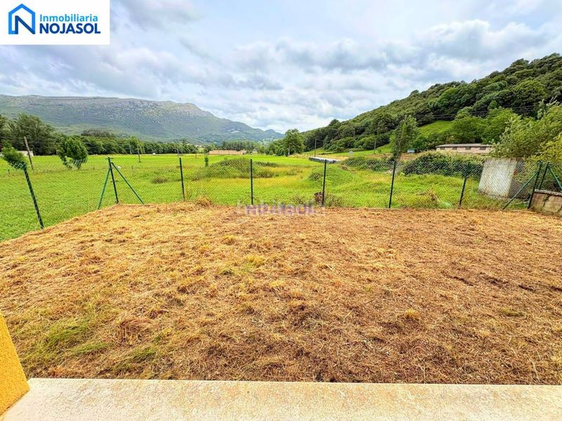 Foto b630a1a0-1eb7-4995-ad99-4832fc0aa4d8. Casa aparellada amb calefacció aparcament a Ruesga